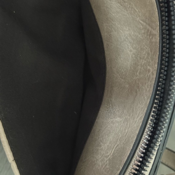 Sam & Hadley Quilted Crossbody Handbag - Cream 9" x 3" - Picture 11 of 16